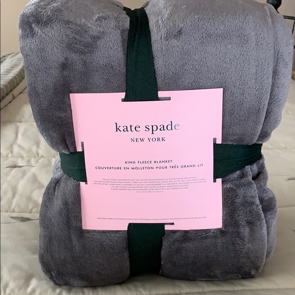 kate spade Other - BRAND NEW KING SIZE KATE SPADE FLEECE BLANKET